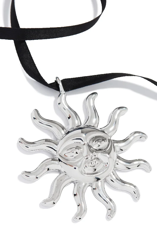 elegant necklaces for women -Solana Statement Sun Necklace - Silver