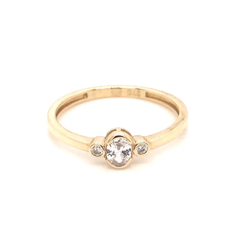 luxury rings for women -9ct Gold Three Stone Cz Ring