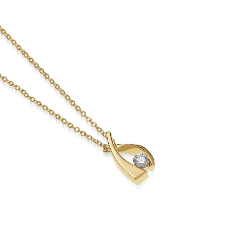 charm necklaces for women -Oyster Petite Diamond Solitaire Pendant Necklace